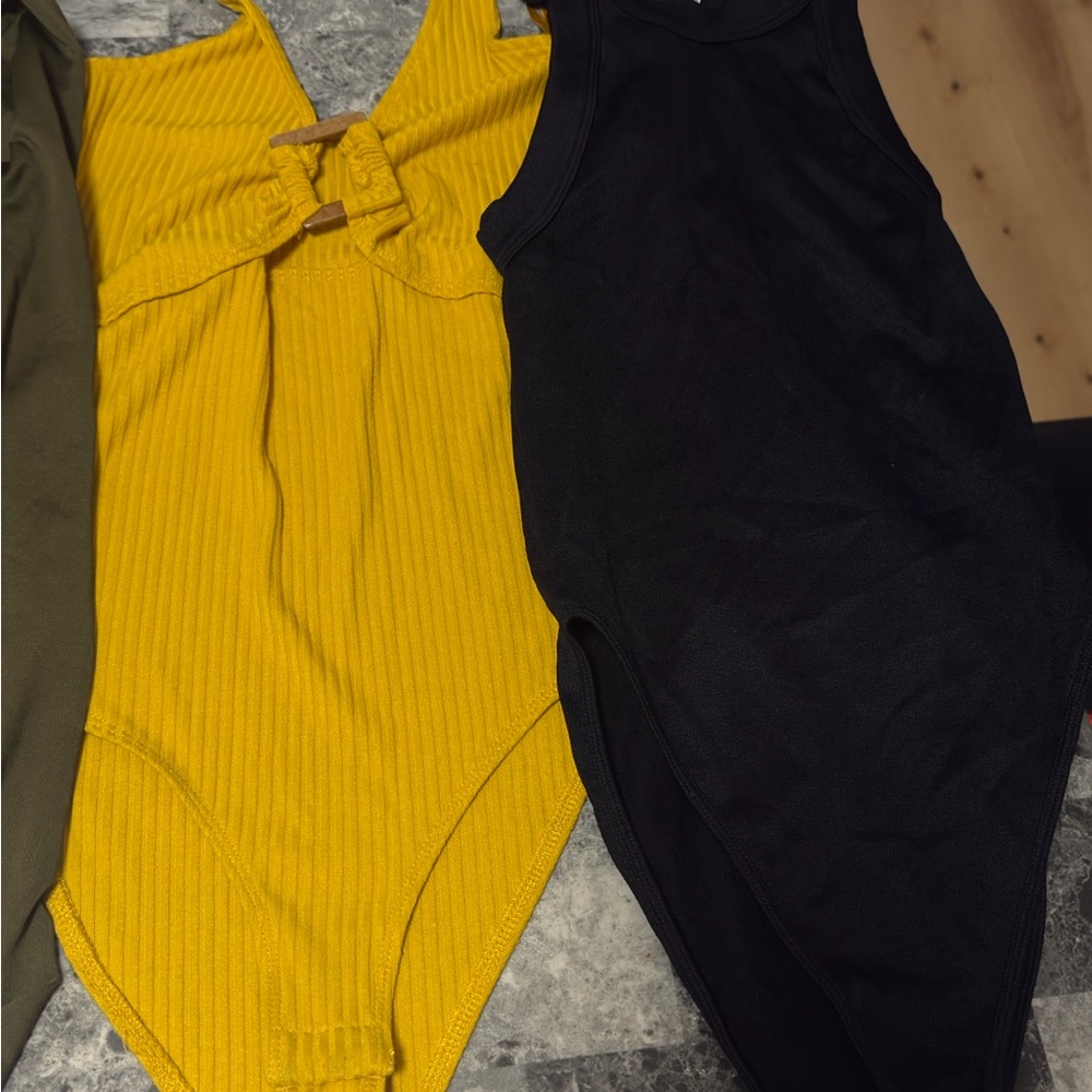 Multicoloured bodysuit bundle